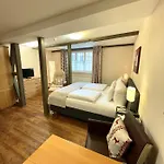 Gda Schwiecheldthaus 3*