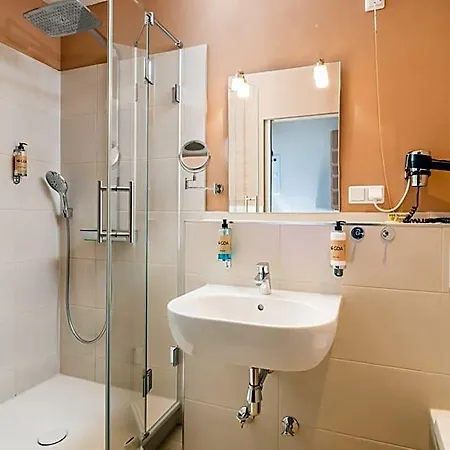 Gda Schwiecheldthaus 3*
